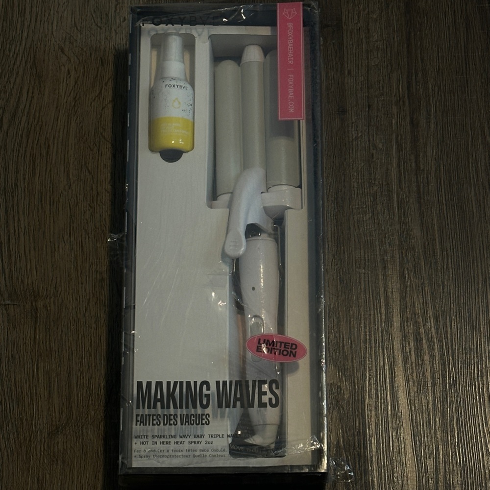 Foxytail White Hair Styling Wand